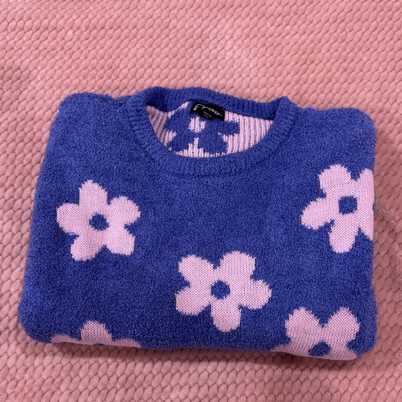 Art Class Blue and Pink Floral Sweater - Picture 5 of 5